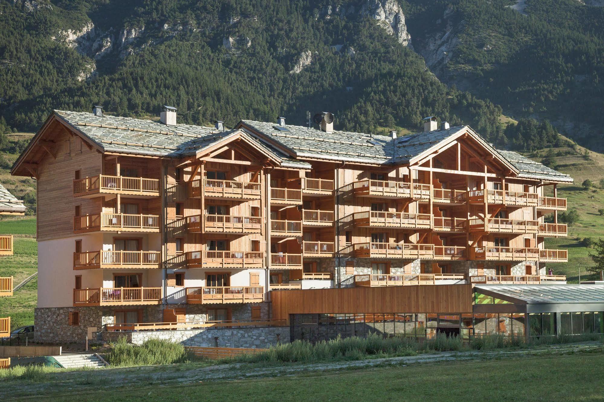 Cgh Residences & Spas Les Chalets De Flambeau Lanslebourg-Mont-Cenis Eksteriør billede