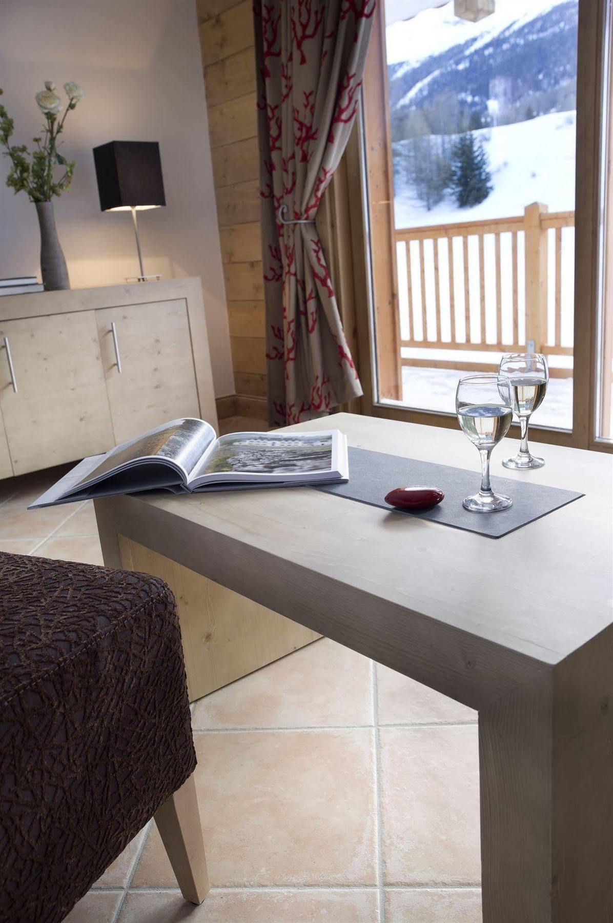 Cgh Residences & Spas Les Chalets De Flambeau Lanslebourg-Mont-Cenis Eksteriør billede